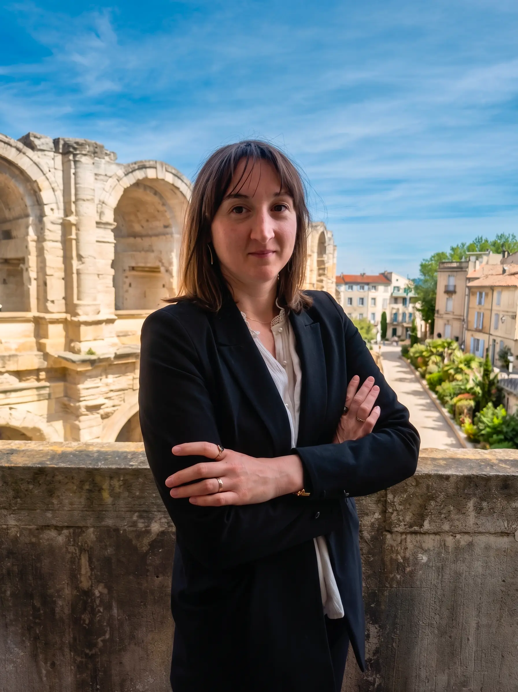 Leslie ARNOUT, avocate au Barreau de Tarascon et du pays d'Arles - Cabinet d'avocats Lacidi & Arnout en Arles